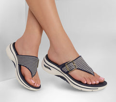 GO WALK Arch Fit 2.0 Sandal - Resort Day | Skechers Women