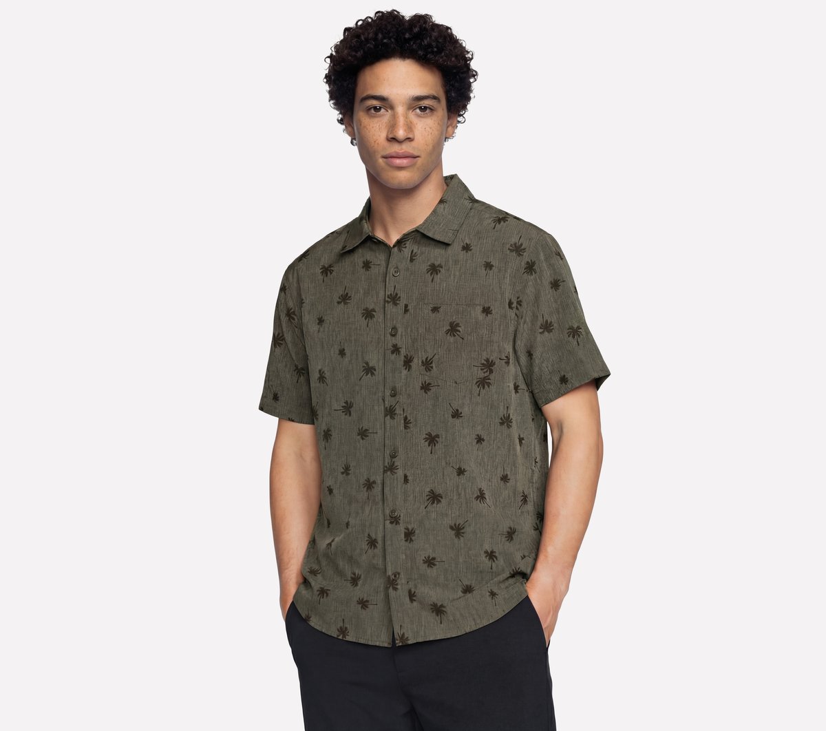 The GO WALK Air Printed Short Sleeve Shirt | Skechers Men