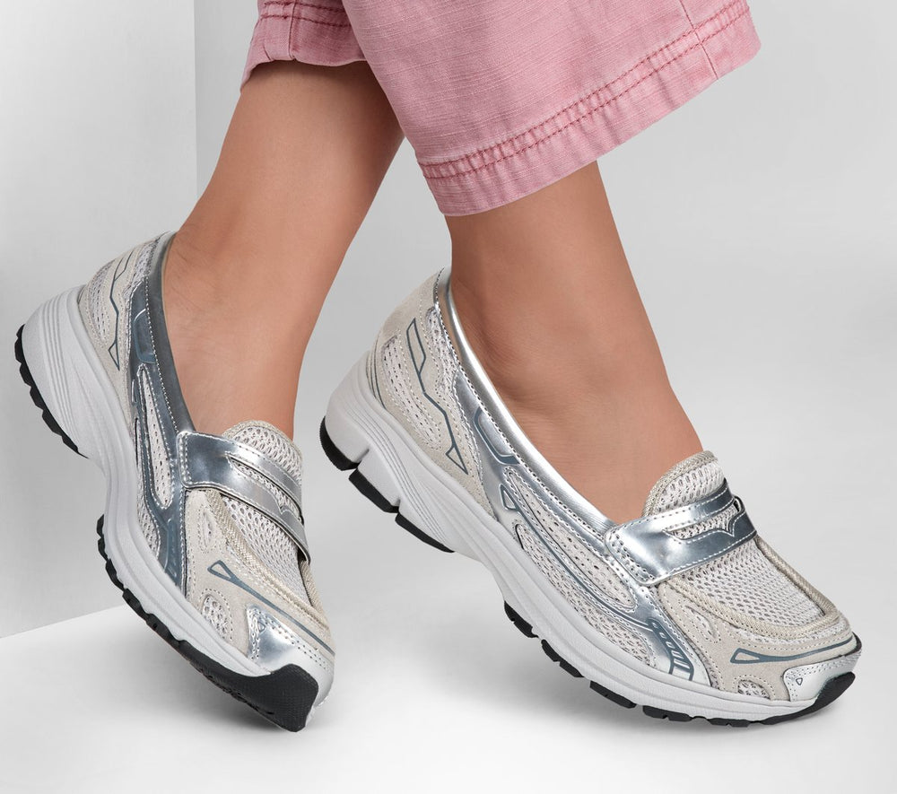Var-City | Skechers Women